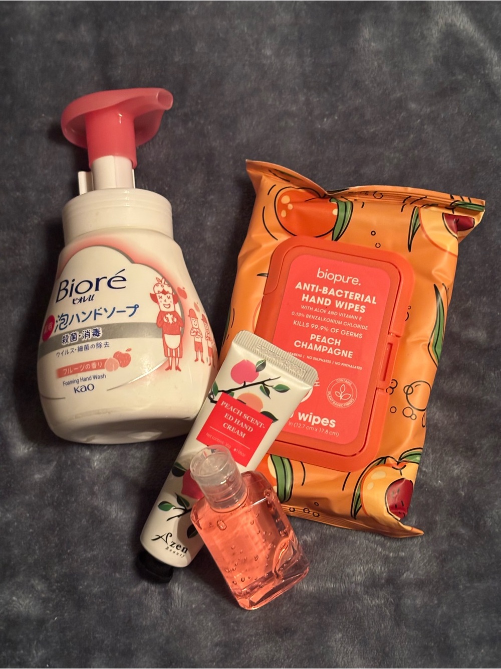 Biore Pink Foaming Hand Wash - Gentle Peach Scent
